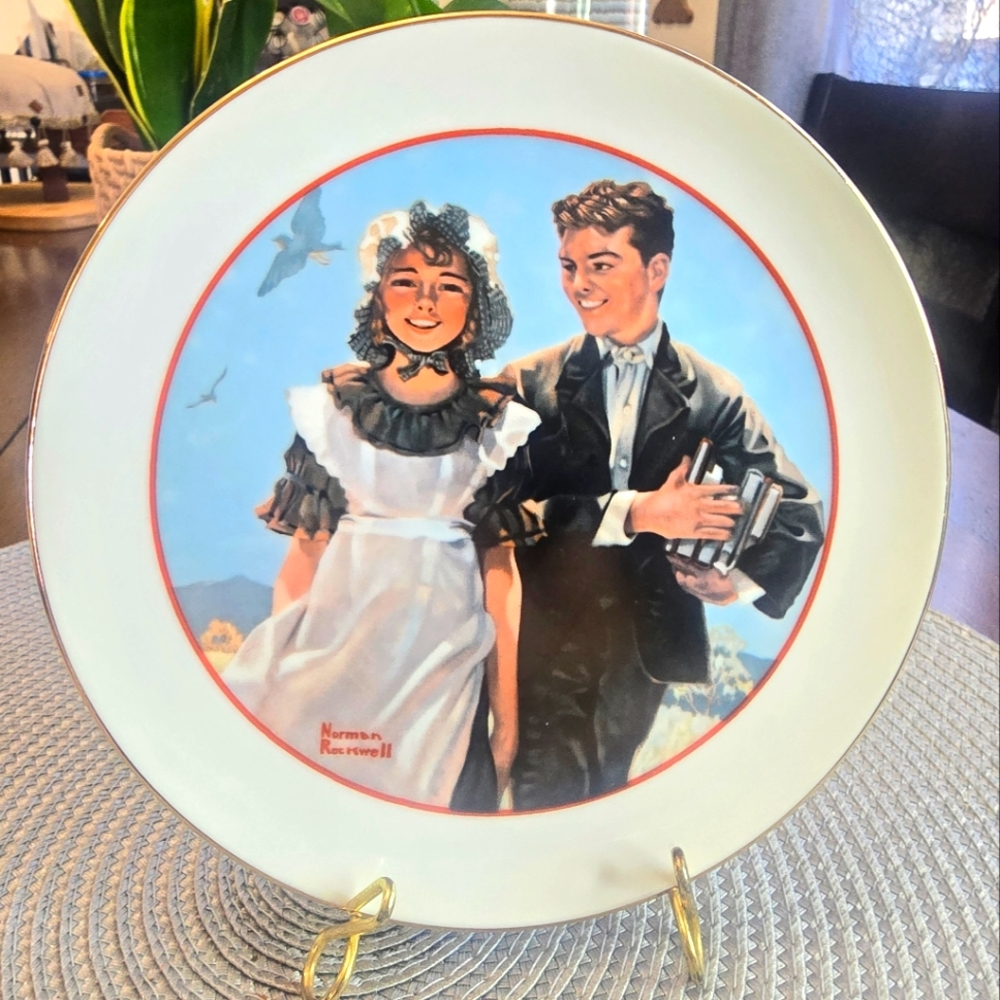 Decorative Plate YOUNG LOVE